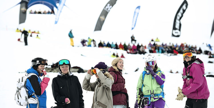 Liksom förra året är det många som vill köra mot proffsen i NM. 