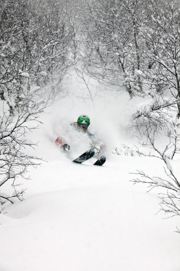 Douglas Eskelius njuter av puder på Vestlandet.