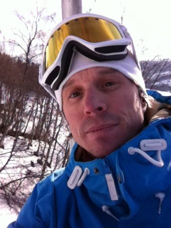 I slutet av 90-talet var Erik Mossfeldt en av de stora telisprofilerna i Sverige. Idag har han låst fast hälen.