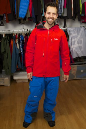 Trelagers jacka och byxor.