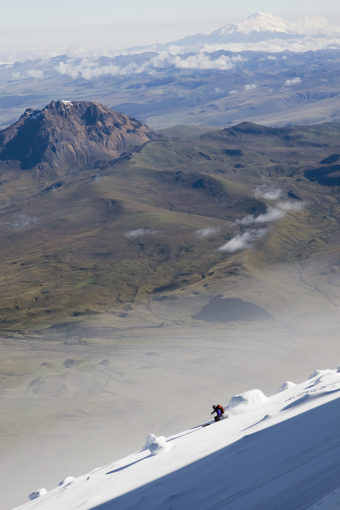 Det var här i Ecuador som Fredrik för första gången åkte skidor i närheten av en aktiv vulkan. 