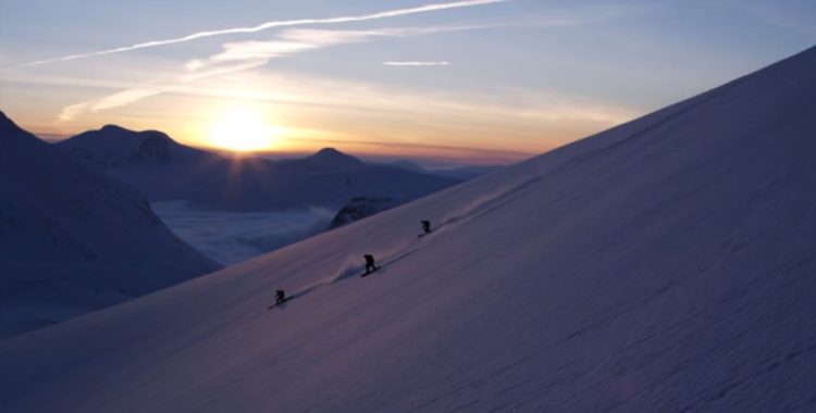 Solnedgång över Nallo.