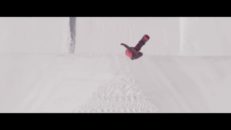 Första tjejen att sätta dubbeltia på snowboard