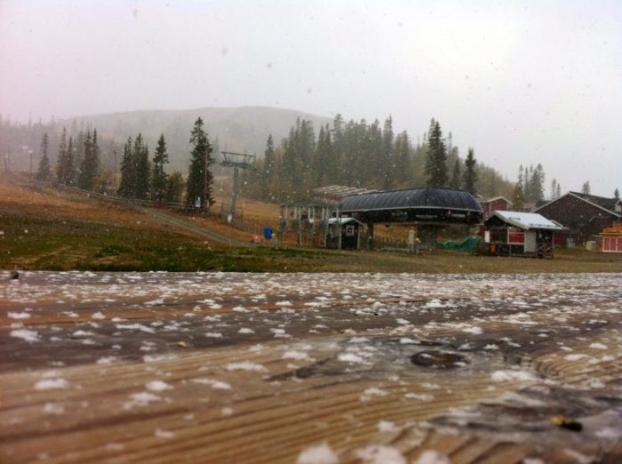 Flingorna föll på Vemdalsskalet imorse.