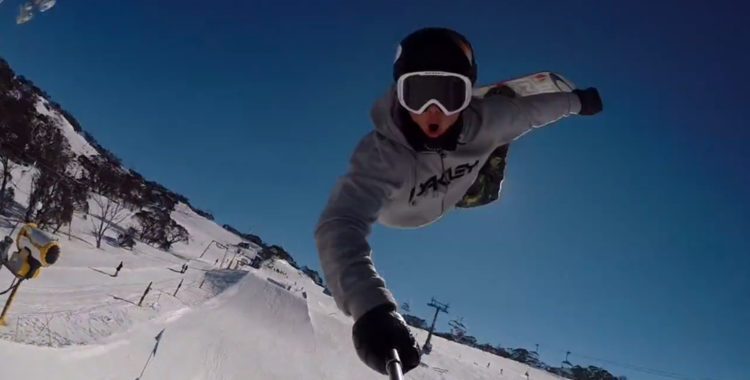 Sven Thorgren går upp och ner i Australien som ju är upp och ner för oss. Sven Thorgren gör alltså en upprätt volt