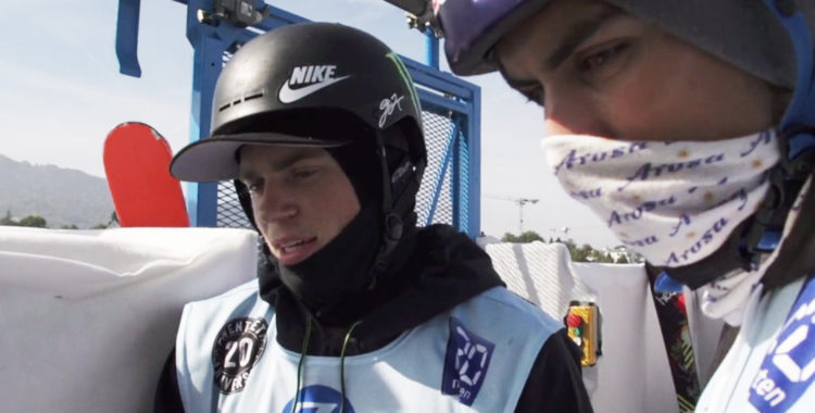 Gus diskuterar tricket med Elias Ambuhl