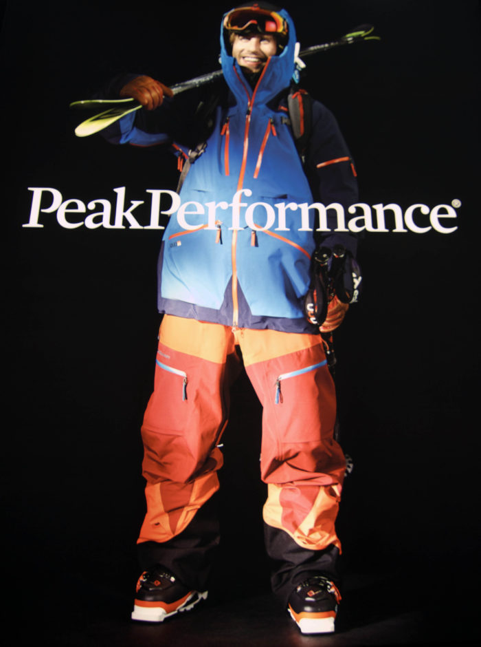 Henrik Windstedt stod och övervakade Peaks monter