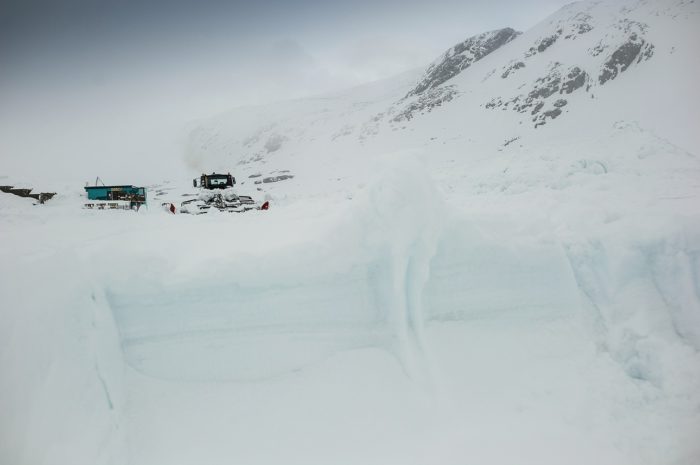 Pistmaskinerna sliter för fullt