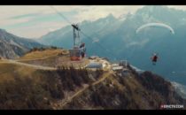 Video: Ofattbar skärmflygning i Chamonix