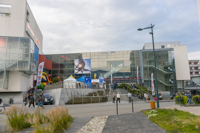Decavision- Festivalens stora biograf, ovanpå köpcentret