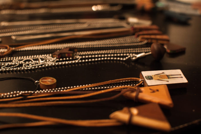 Halsband i verkstaden