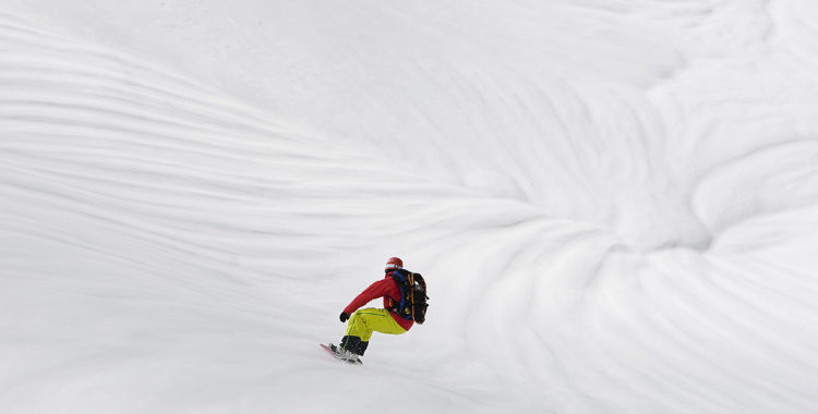 Daniel Furberg kan både göra och åka snowboard