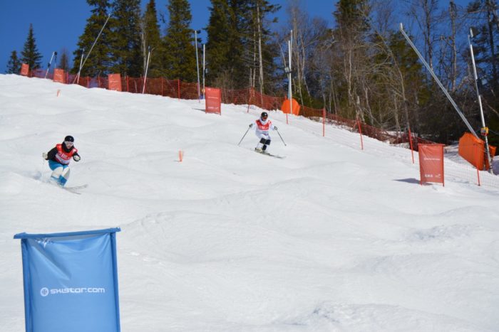 Parallellpuckel under söndagen