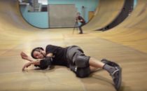 Tony Hawk landar en 900 vid 48 års ålder
