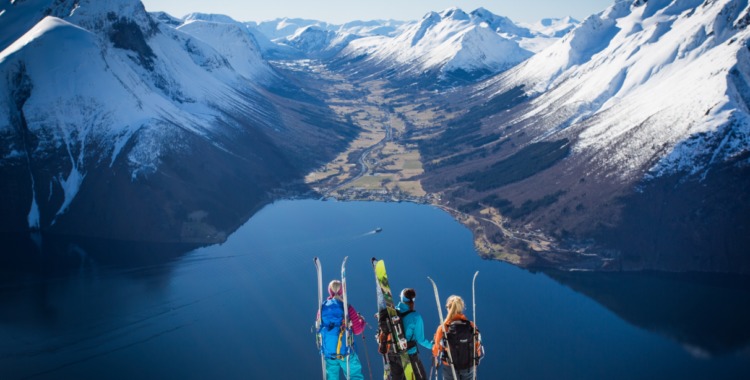 Häng med Sverre och Kaj på toppturscamp till Stranda