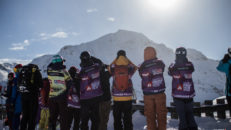 Alaskabiljetter på spel imorgon