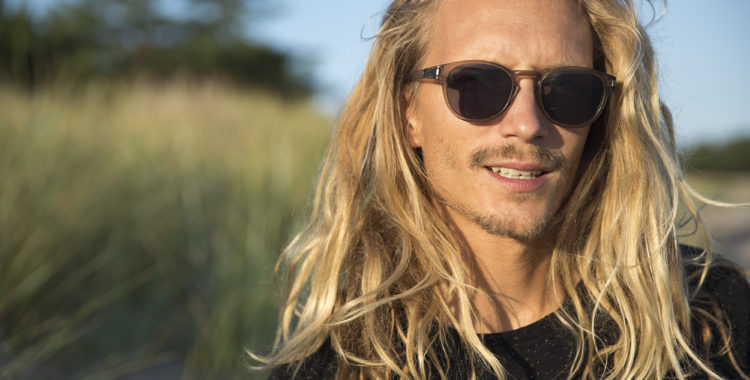 Jacob Wester har kokat ihop första episoden av sin nya videoserie.