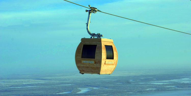 Finlands största skidort Ylläs har SJÄLVKLART världens enda bastugondol.