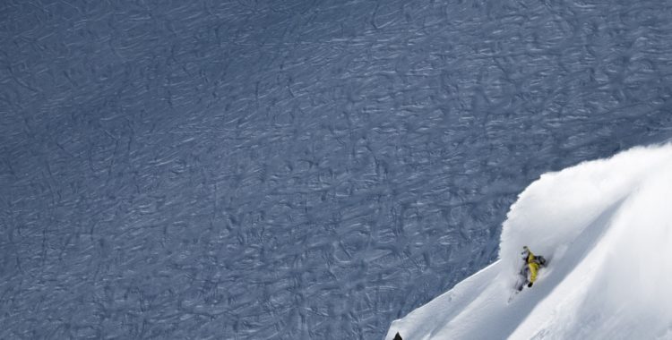 Mikaela Hollsten bränner ner i Arlberg, Österrike. 