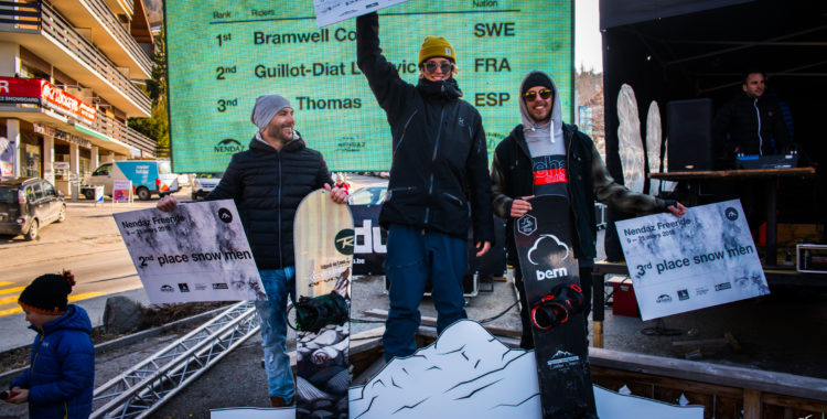 Pallen i klassen herrar snowboard