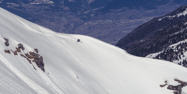 Kontrasten mellan vinter och sommar syns i Verbier.
