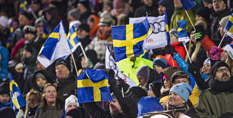 Arrangörerna av alpina VM i Åre nästa vinter hoppas på storpublik. Här bild från publik i världscuptävlingen som gick i Hammarbybacken. 