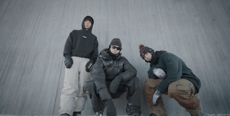 Kim Boberg & Co kör ännu en veckas Kimbo Sessions i Kläppens slaskiga park.