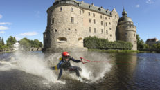 Blöt skidfest på nationaldagen