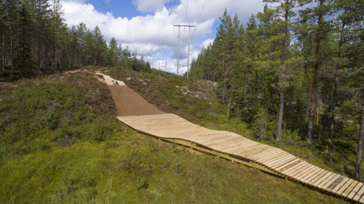 Byggnaden av den röda leden Miss Piggy, Trysil.