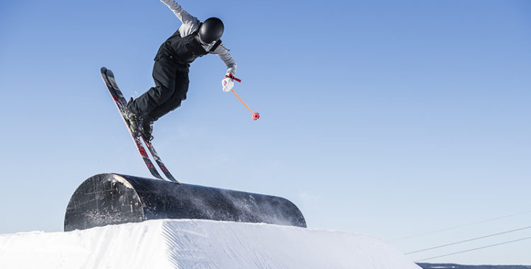 Jennie-Lee Burmansson är kanske den största juniorstjärnan i Sverige, tyvärr korsbandsskadad sedan i september.