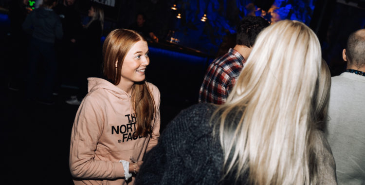 Evelina Nilsson var på plats och inspirerade på Freeride Film Night.