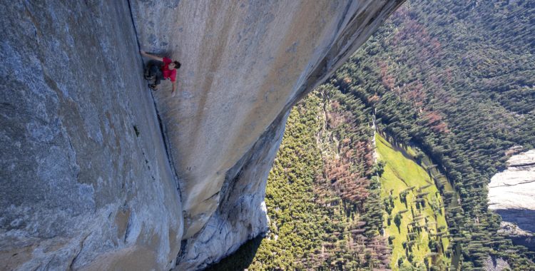 Alex Honnold klättrar genom 
