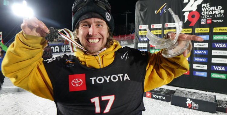 Henrik Harlaut tog sitt första VM-silver i Big Air, ännu en medalj att ta hem för Edollo.