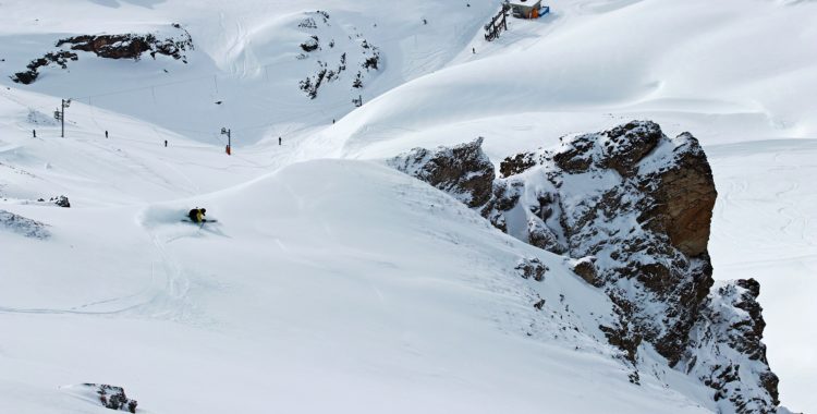 Bra åkning nära lift i mindre känd skidort i Alperna = garanterat stigande skidpepp. 