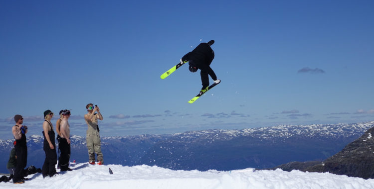 What! Camps laddar för ännu ett par sköna lägerveckor på Fonna i Norge.