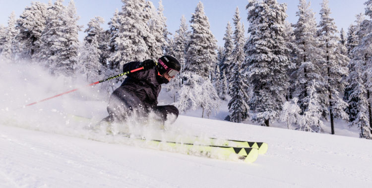 Emil Johansson är ute och testar backarna i nya skidorten Idre Himmelfjäll.