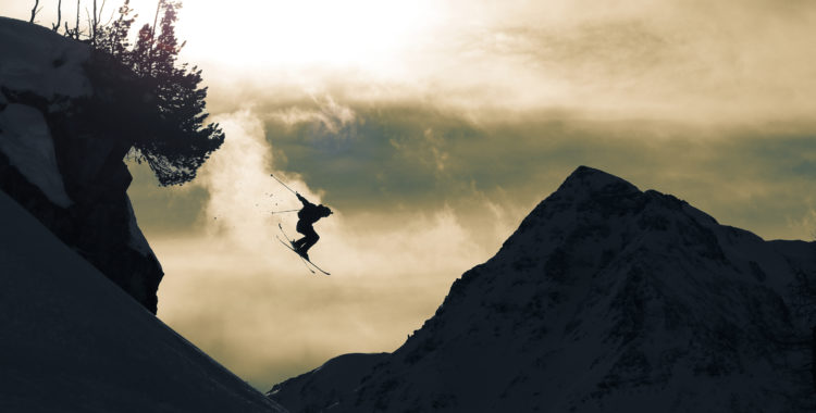 Österrikiska Lorenz Pfeffel droppade stora klippor och visade oss ett åk på baksidan av Sportgastein.