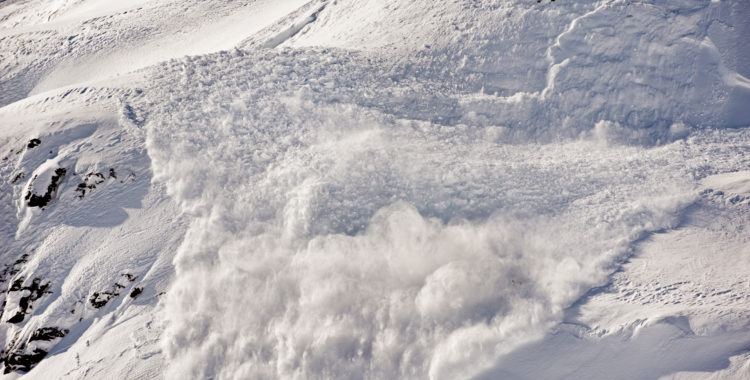 För de skidåkare som lokalt ger sig ut på fjället i påsk är laviner såväl som smittspridning något att tänka på menar Fjällsäkerhetsrådet.