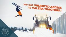 Finska skidåkare och traktorer