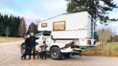 Småbarnsfamiljen som gör säsong i svenska fjällen