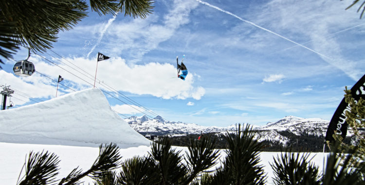 Parkkändisen Mammoth Mountain i Kalifornien väntar på 200 cm snö kommande dygnen.