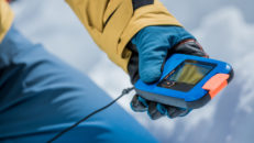 Den talande transceivern är här: möt Ortovox Diract Voice