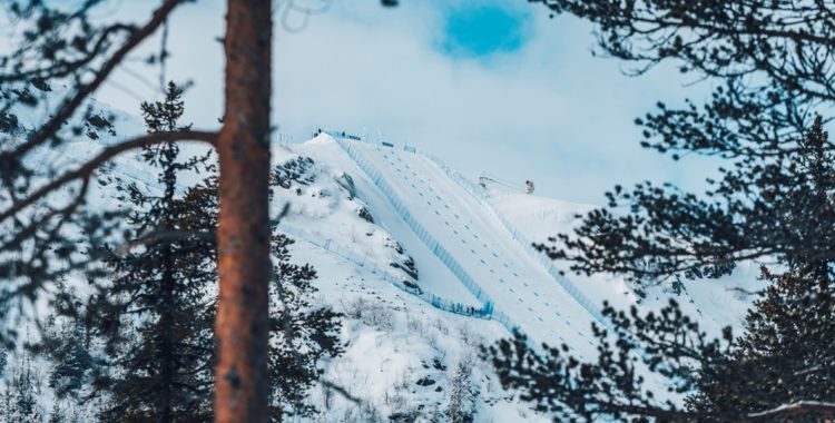 Chocken, Sveriges brantaste backe, lutar 46 grader.