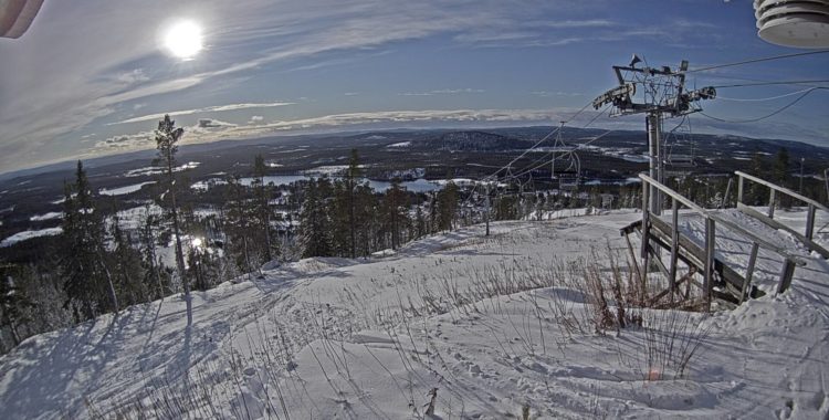 Toppen kring kl 13 den 18 okt.