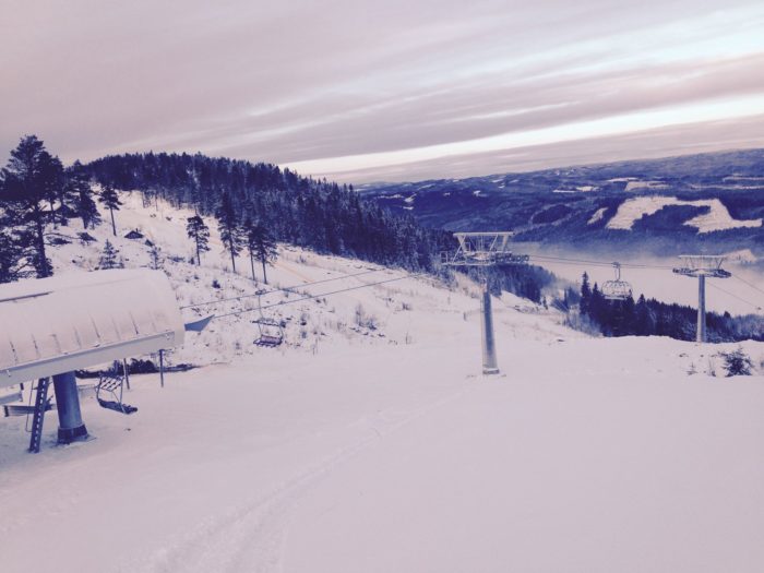 Den nya liften Medvinden i ett snöigt Branäs.