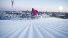 Liftburen skidåkning mitt i Stockholm öppnar igen