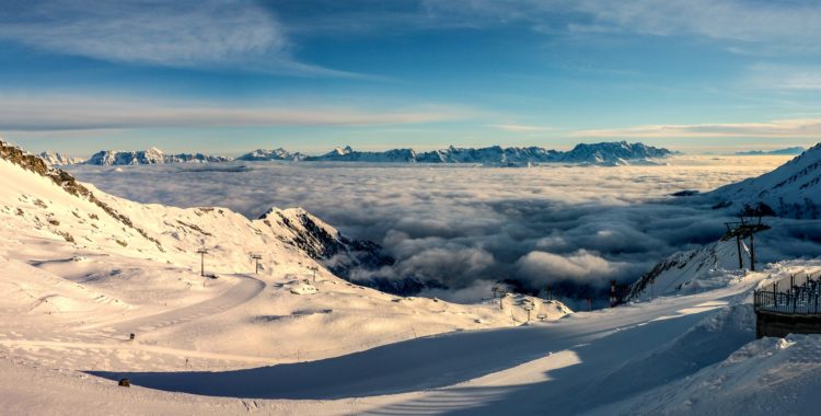 Från och med söndag öppnar flera av Österrikes skidorter.