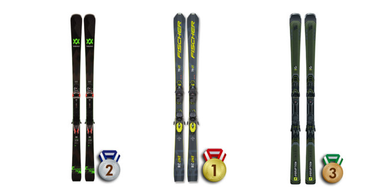 Tre pistskidor fick kliva upp på podiet från vä: Völkl Deacon 76 Master, Fischer RC One 78 GT och K2 Disruption 78 Ti.