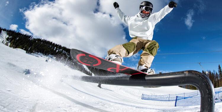 Snowboardåkaren Lova Bäckström var en av drygt 40 åkare som var med på Progsession i Funäs.