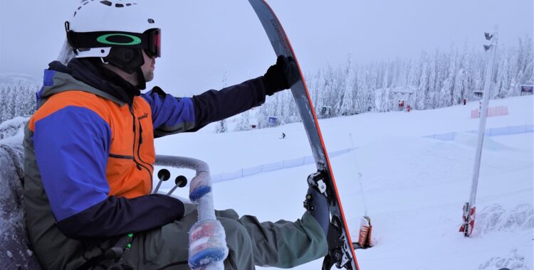 – Är det kolfiberförstärkningen man ser?